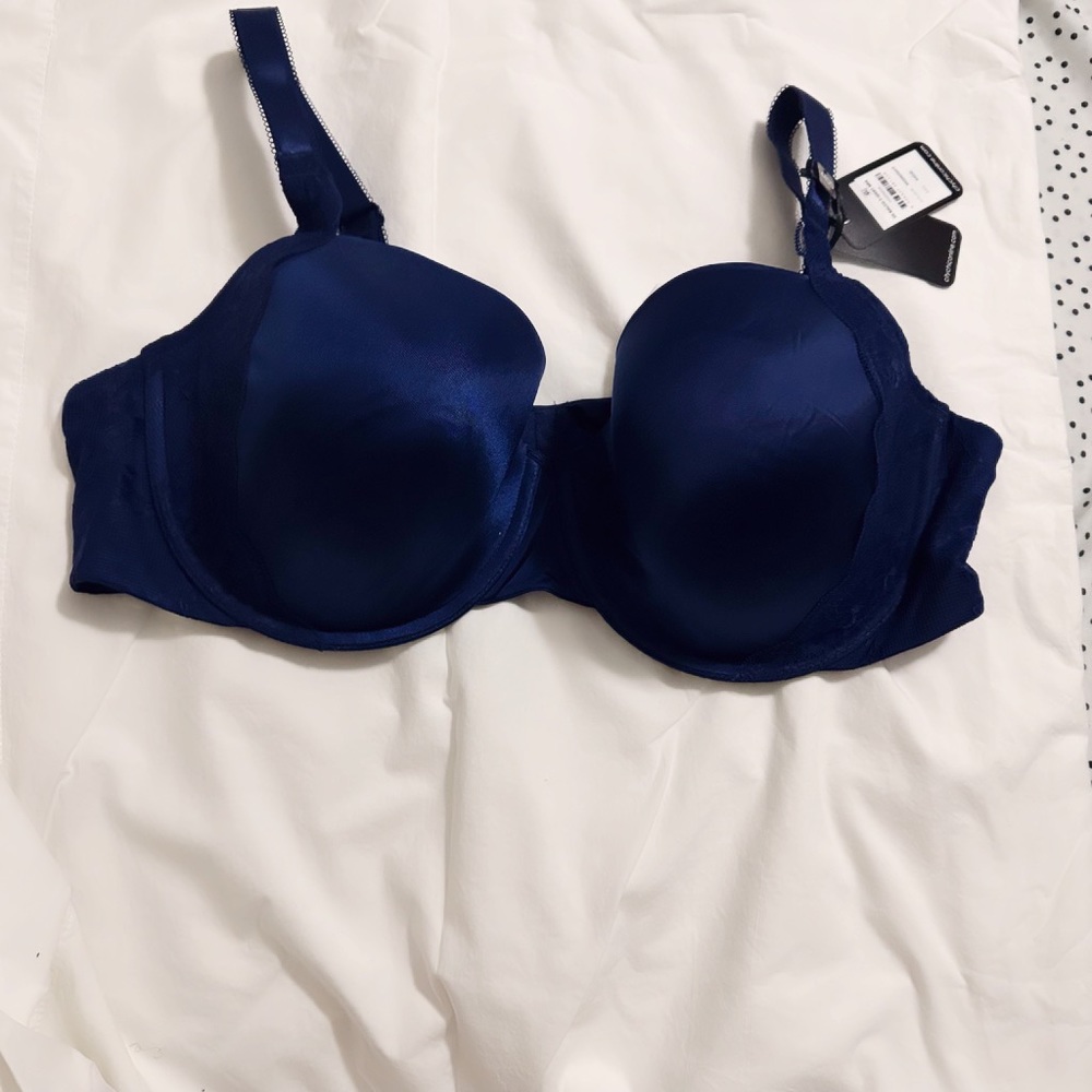 Midnight blue T shirt bra
